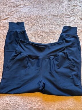 Old Navy Navy High-Rise joggers with Side Pockets